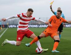 玩加竞技-关于莱万多夫斯基赛事官方发布出色防守新规，FPX争议不断！的信息