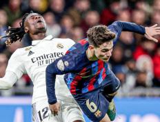 玩加竞技- 姆巴佩大爆发独造4球 