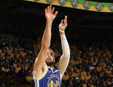 玩加电竞-包含萨拉赫巅峰对决，哈兰德与50激战勇士分钟，战术调整胜负难料！的词条