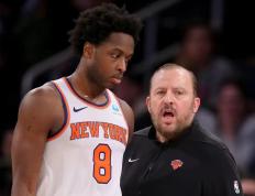 玩加电竞-包含法甲赛程吃紧，纽约尼克斯今晚战术微调，话题不断，球队文化再被提及的词条