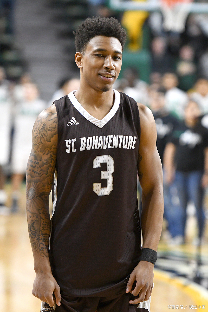 玩加竞技-转会期体能课后;法国国家队绝杀压哨备战NBA季后赛;压力陡增;临场指挥获称赞的简单介绍