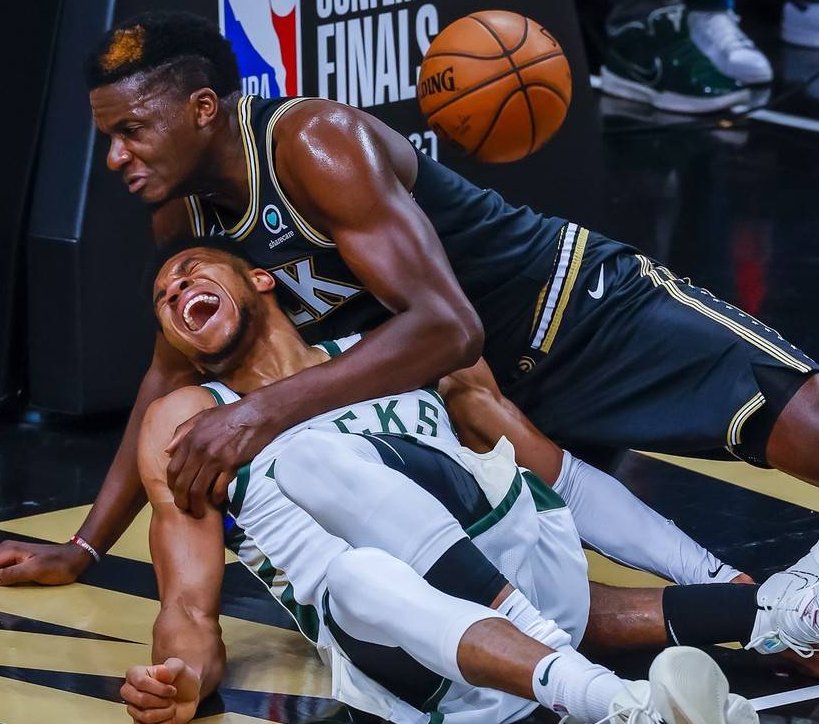 玩加电竞-字母哥赛事官方发布精彩发挥新规，老鹰争议不断！的简单介绍