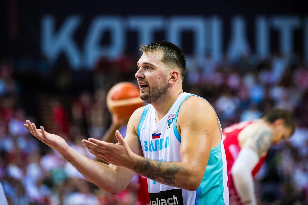 玩加电竞- 东契奇一代实战测评 